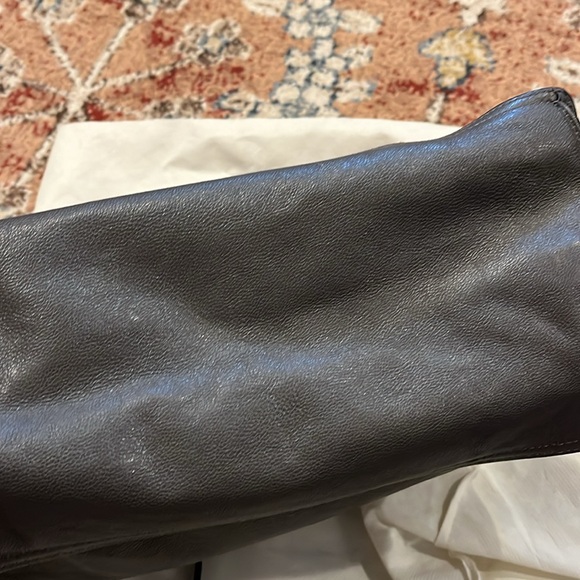 Prada tote in grey great condition - Picture 9 of 10